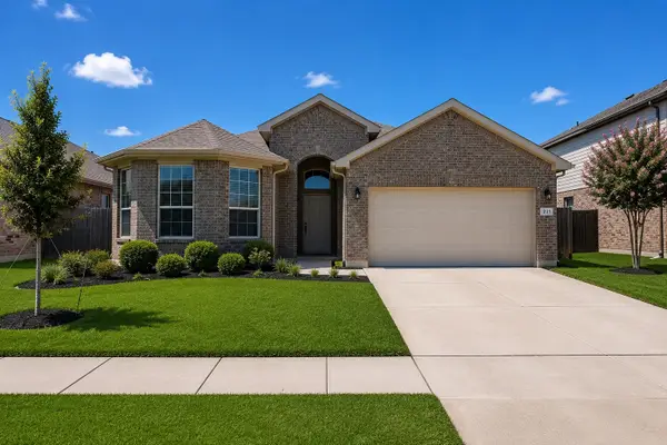 221 Oldcastle Way, Fort Worth, TX 76052