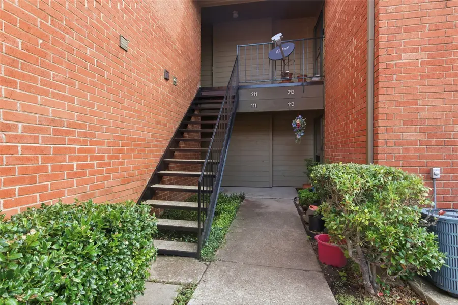5909 Lake Hubbard Parkway #211, Garland, TX 75043 - #3
