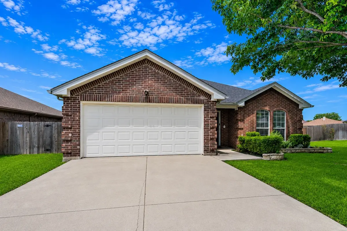 445 Vista Way Drive, Saginaw, TX 76179 - #1