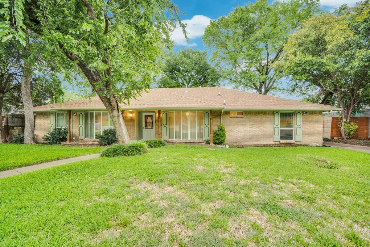 930 Glen Oaks Boulevard, Dallas, TX 75232 - #1