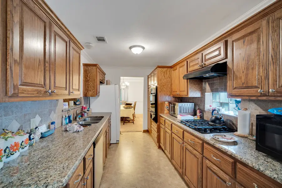 930 Glen Oaks Boulevard, Dallas, TX 75232 - #3