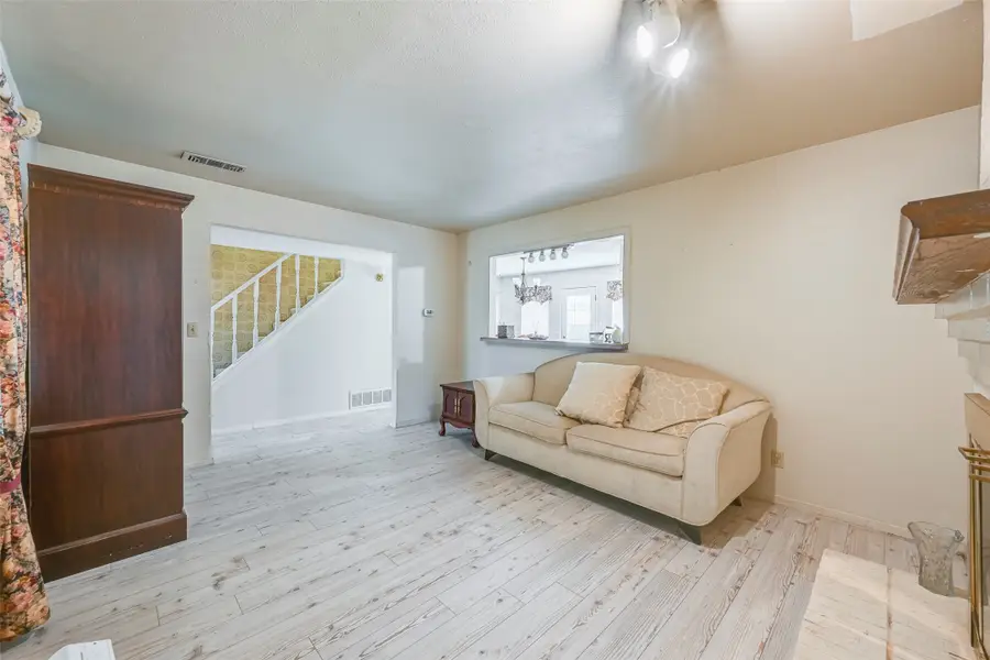 1700 Chip N Dale Drive, Arlington, TX 76012 - #3