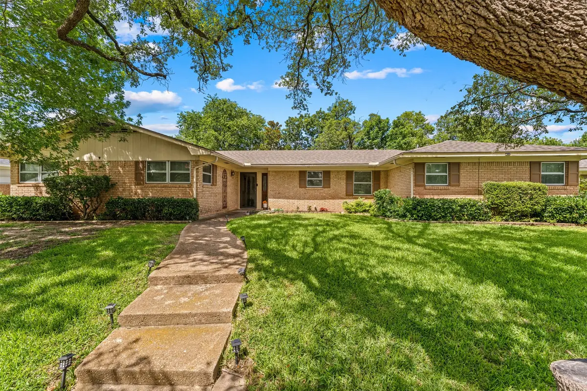 708 Topeka Drive, Woodway, TX 76712 - #1