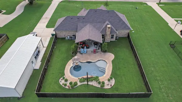 1132 Chartres Street, Oak Ridge, TX 75142