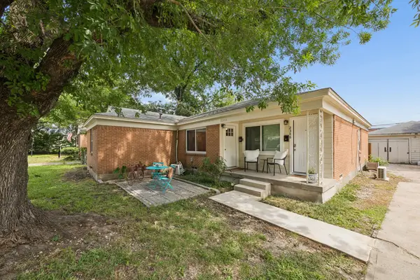 2350 Dunloe Drive, Dallas, TX 75228