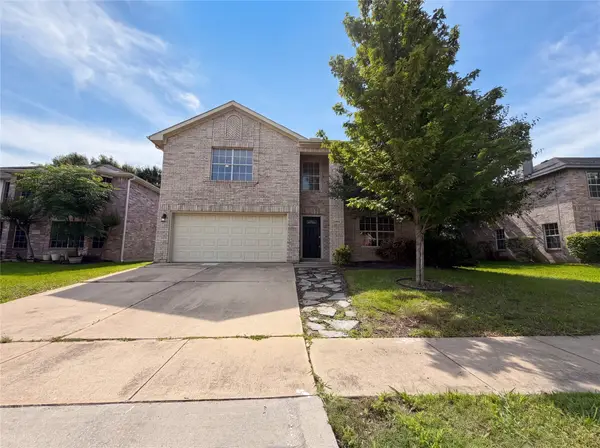 2320 Bantry Lane, Arlington, TX 76002