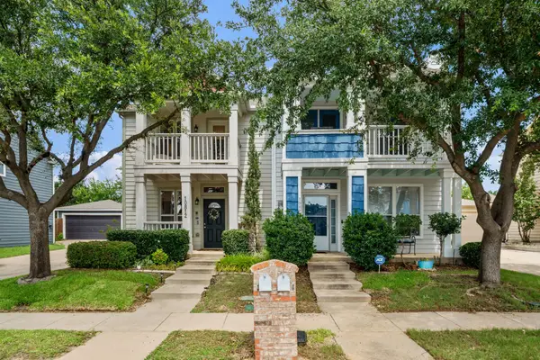 10812 Astor Drive, Fort Worth, TX 76244