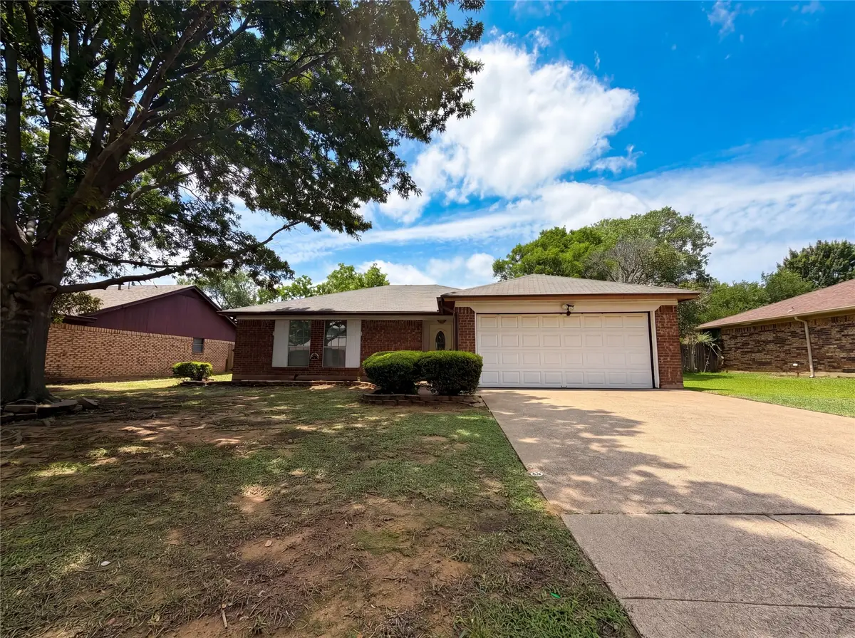 6304 Big Springs Drive, Arlington, TX 76001 - #1