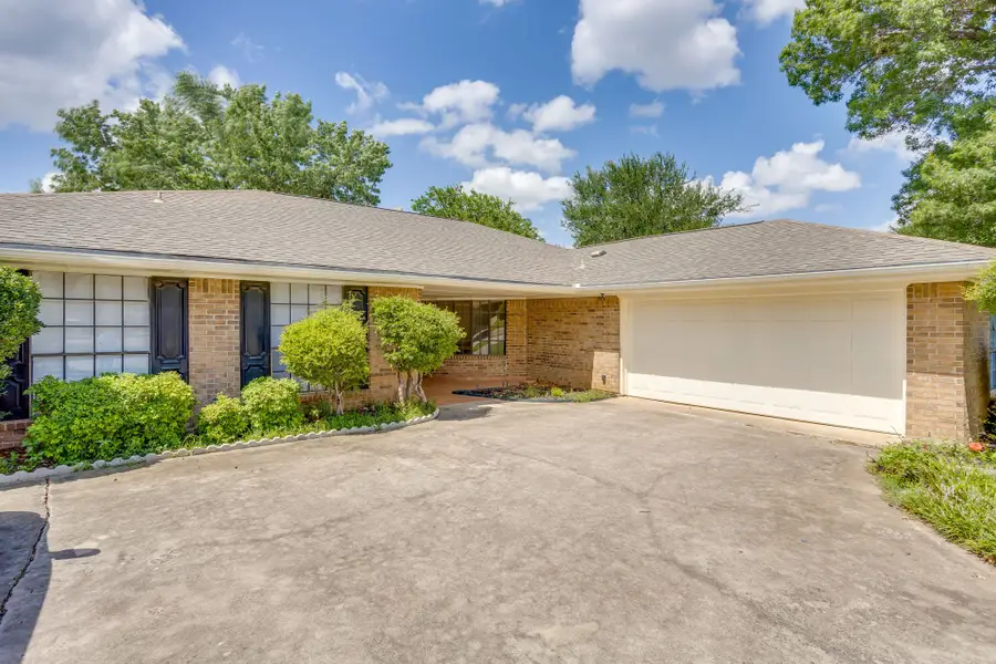 4424 Foxfire Way, Fort Worth, TX 76133 - #2