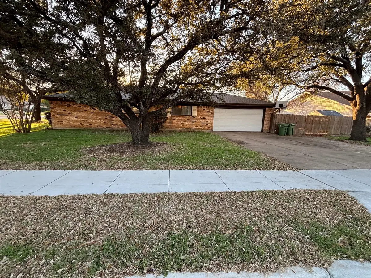 6533 Riviera Drive, North Richland Hills, TX 76180 - #1