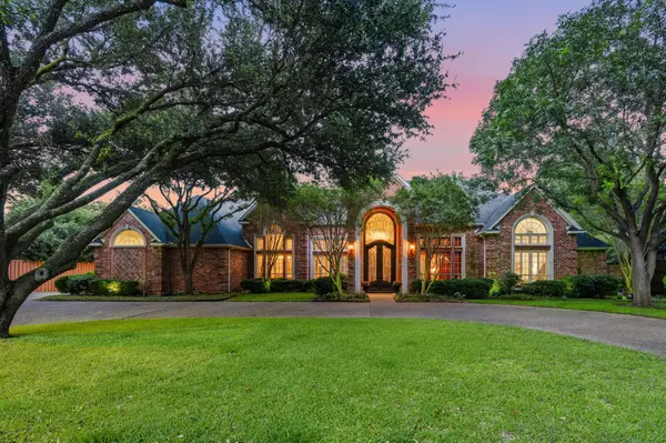 14908 Bellbrook Drive, Addison, TX 75254