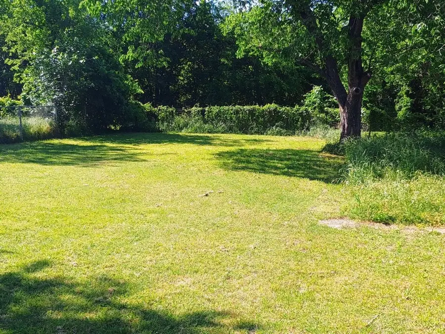 612 W 16th Avenue, Corsicana, TX 75110 - #2