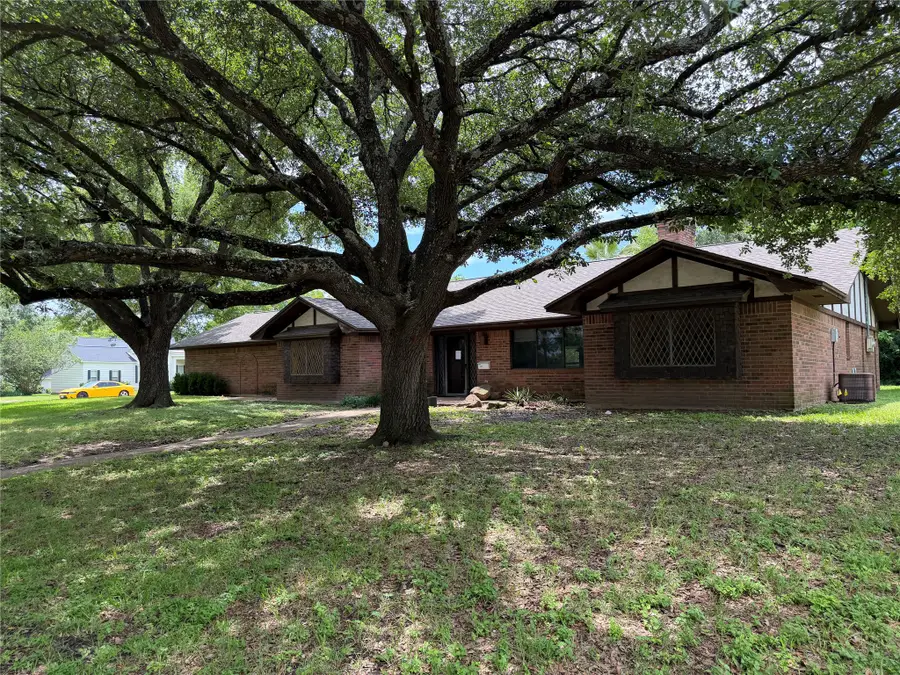 803 Val Verde Place, Marlin, TX 76661 - #2