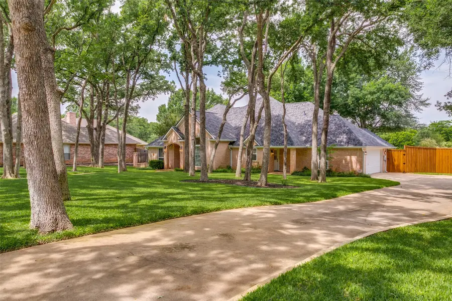 812 Greenbriar Drive, Keller, TX 76248 - #2
