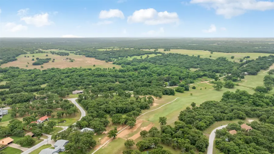10 South Court, Nocona, TX 76255 - #3