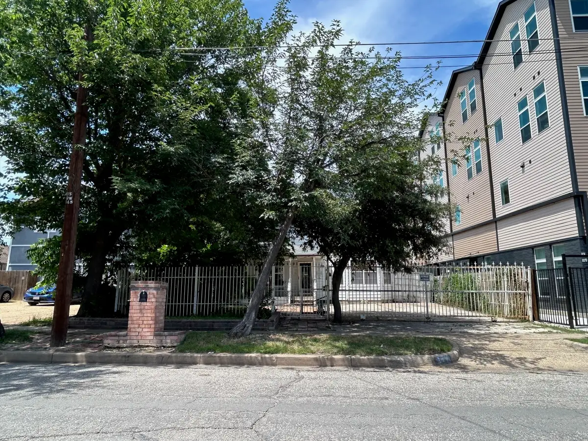 731 W 10th Street, Dallas, TX 75208 - #1