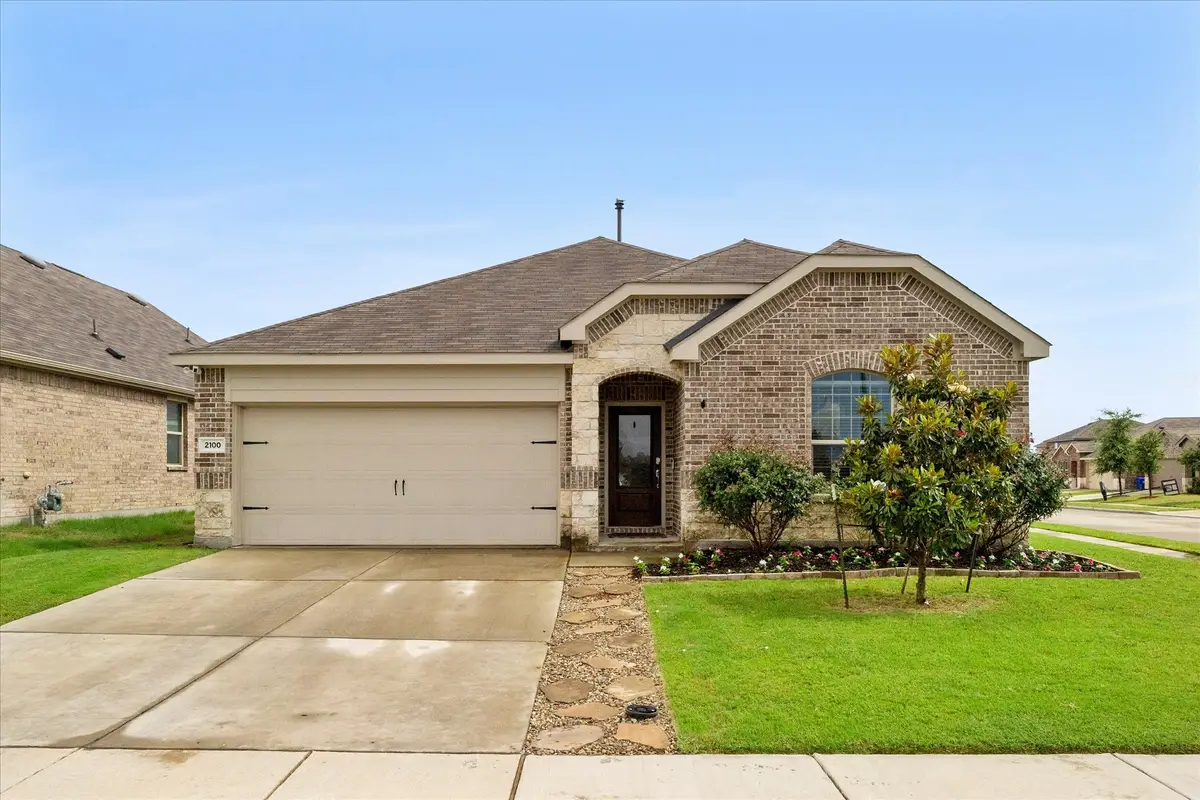 2100 Whispering Sage Boulevard, Royse City, TX 75189 - #1