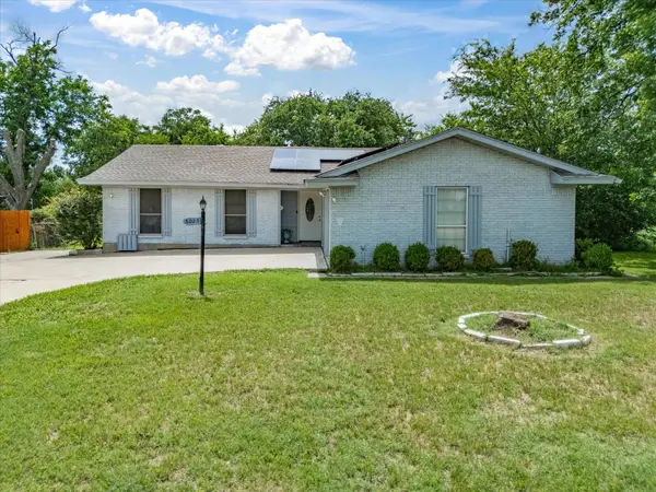 5025 Wyoming Trail, North Richland Hills, TX 76180