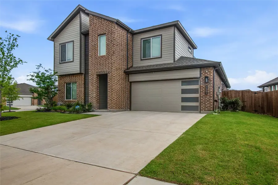 1501 Woodpecker Street, Denton, TX 76205 - #2