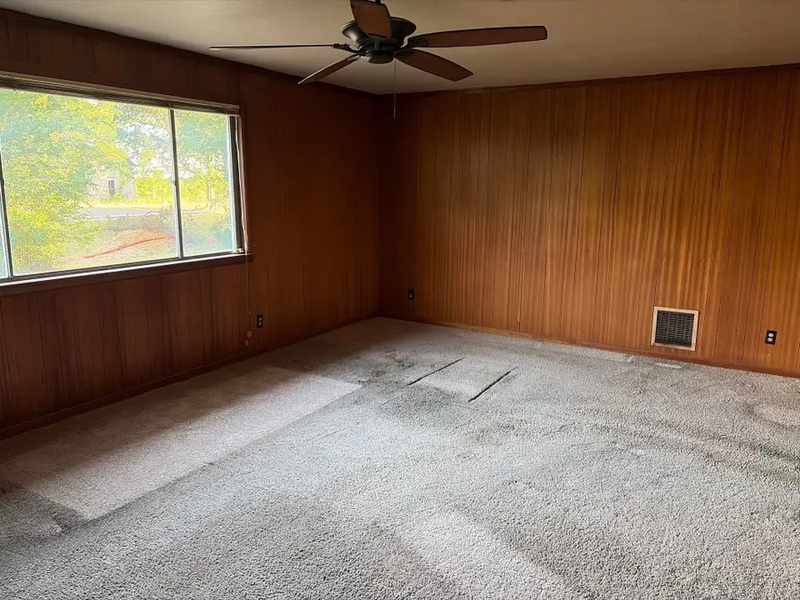 906 W Main Street, Richland, TX 76681 - #3