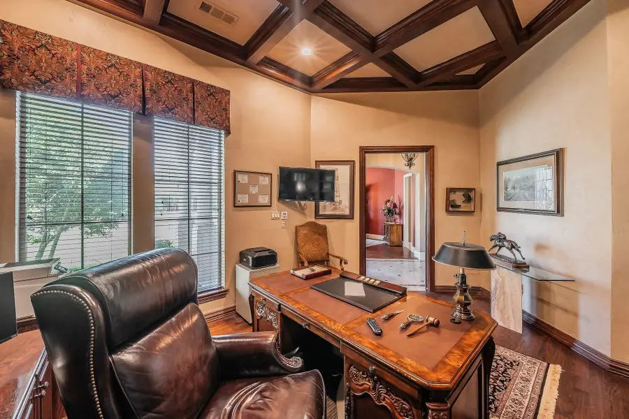 2726 Country Club Road, Pantego, TX 76013 - #3