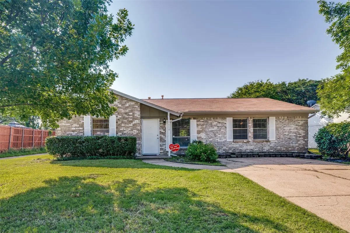 2510 Larchmont Drive, Mesquite, TX 75150 - #1