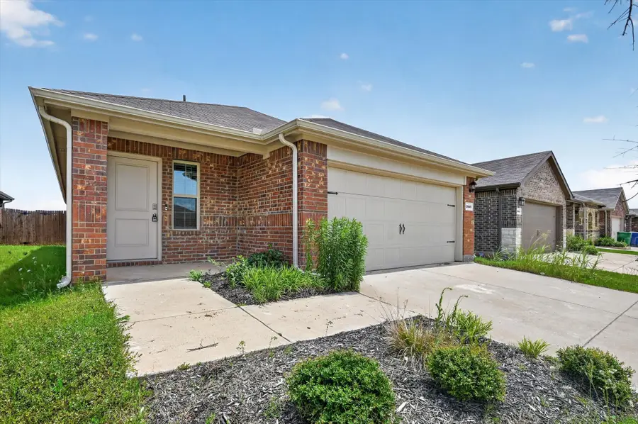 2566 Russell Street, Crandall, TX 75114 - #3