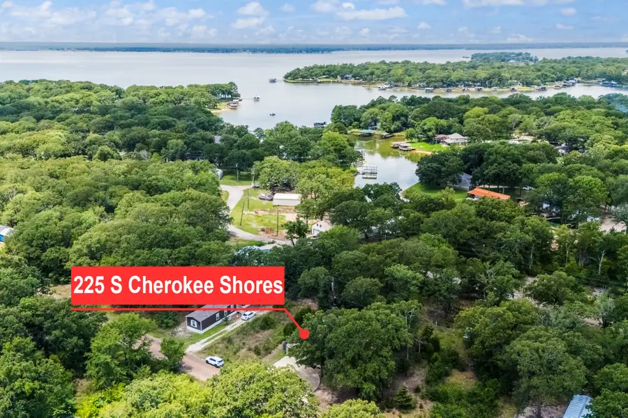 225 S Cherokee Shores Drive, Mabank, TX 75156 - #2