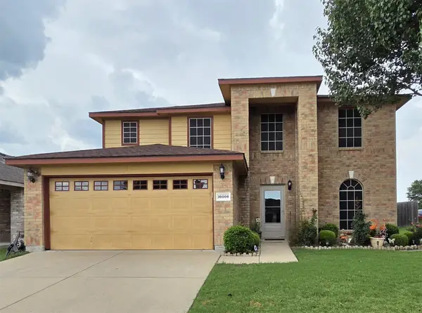 10000 Cougar Trail, Fort Worth, TX 76108