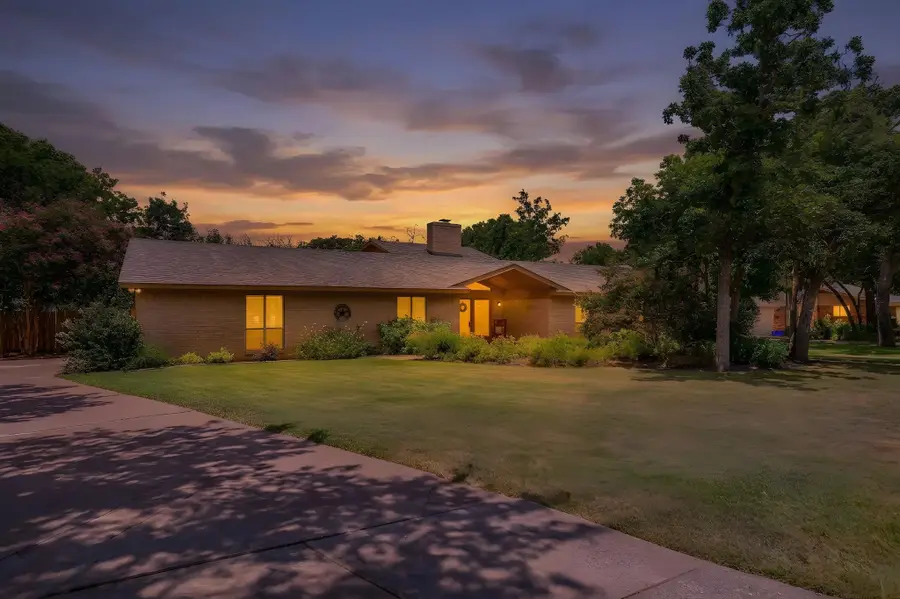 109 Timber Ridge Circle, Burleson, TX 76028 - #3