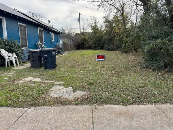 914 E Leuda, Fort Worth, TX 76104