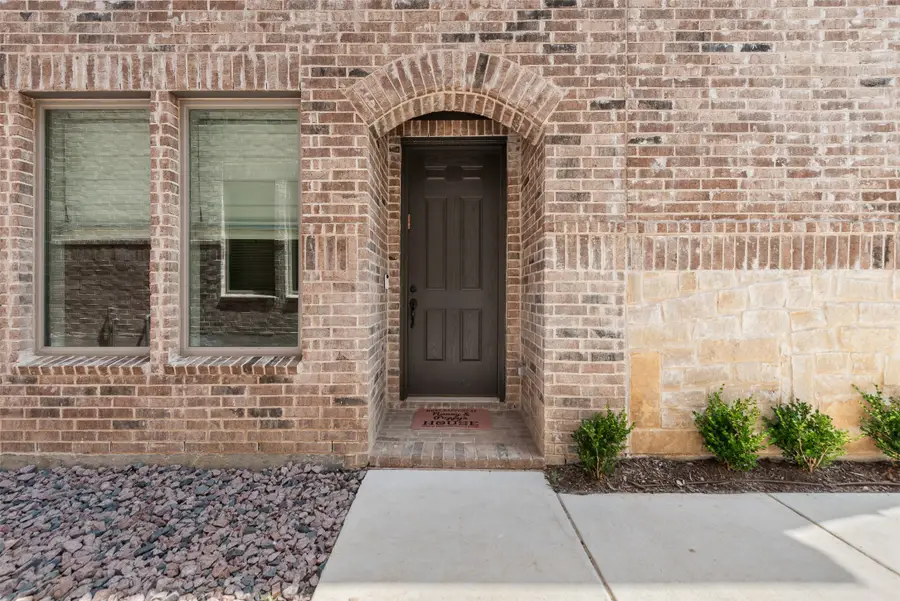424 Parkside Drive, Argyle, TX 76226 - #3