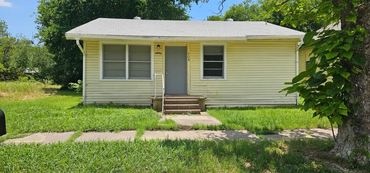 104 Smith Street, Hillsboro, TX 76645 - #1