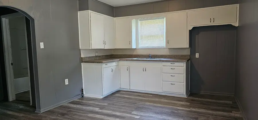 104 Smith Street, Hillsboro, TX 76645 - #3