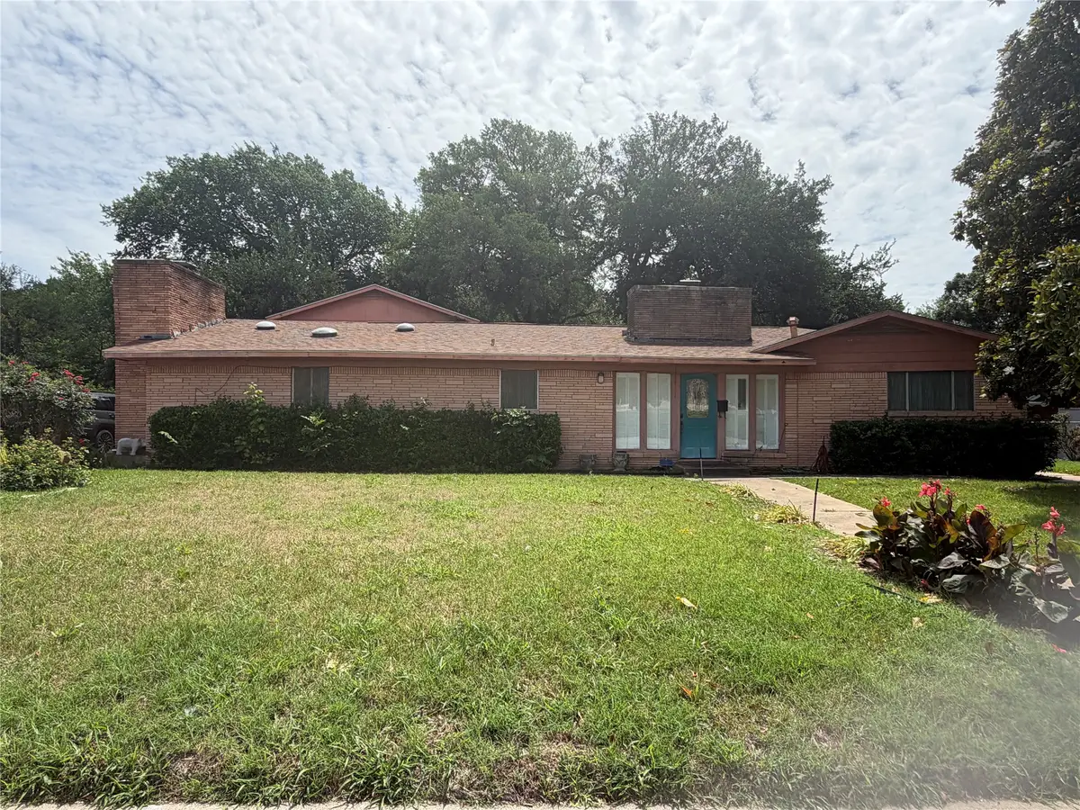 3016 Dreeben Drive, Richland Hills, TX 76118 - #1