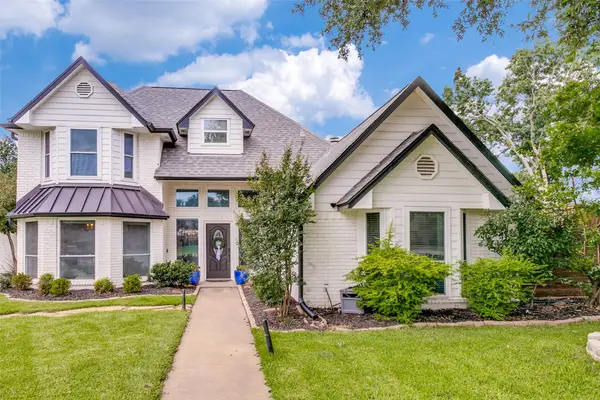 5 Rushing Creek Court, Trophy Club, TX 76262