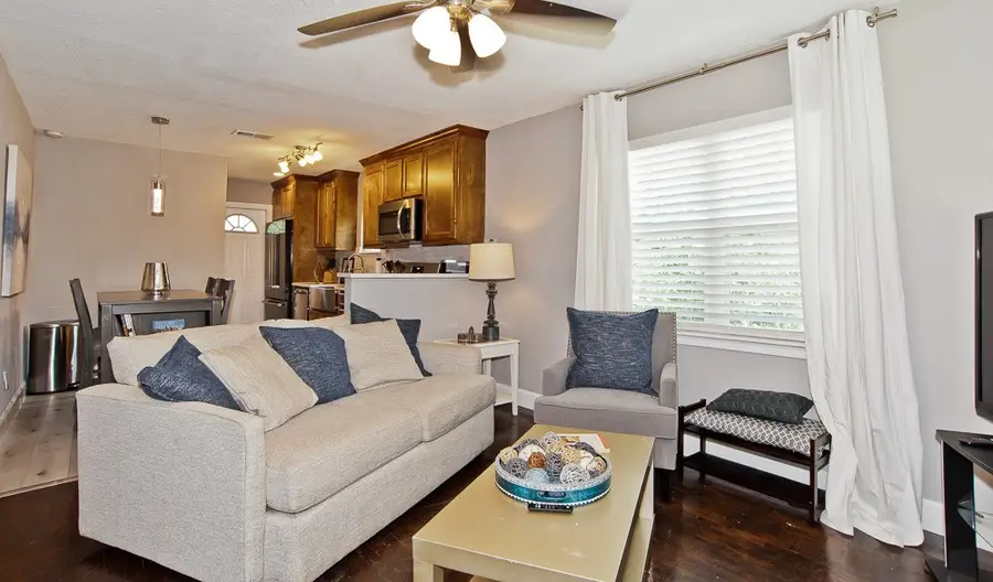 1810 Shaw Street, Dallas, TX 75212 - #2