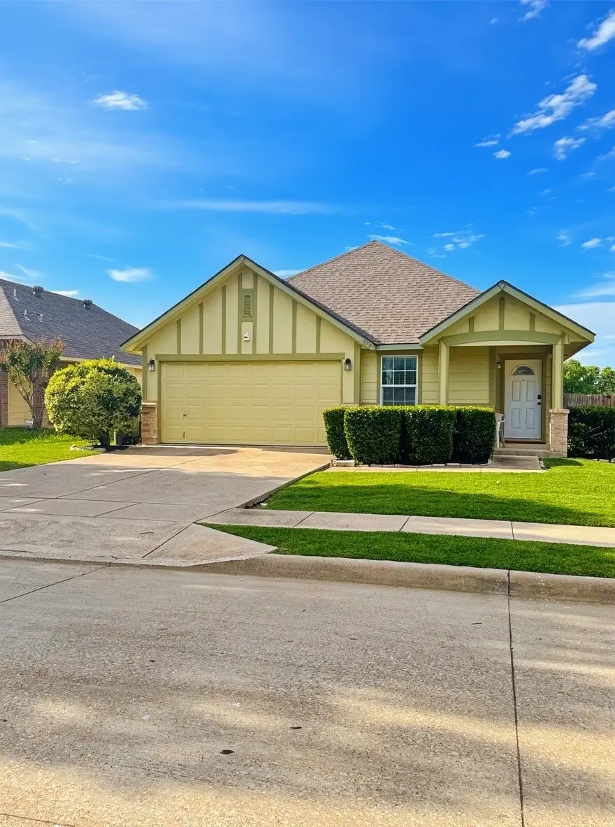 329 Wolf Mountain Lane, Fort Worth, TX 76140 - #2