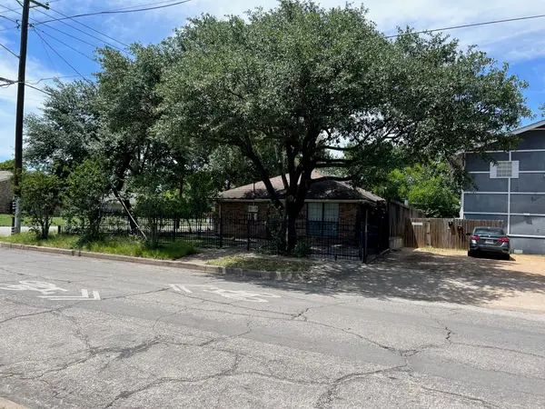 739-741 W 10th Street, Dallas, TX 75208