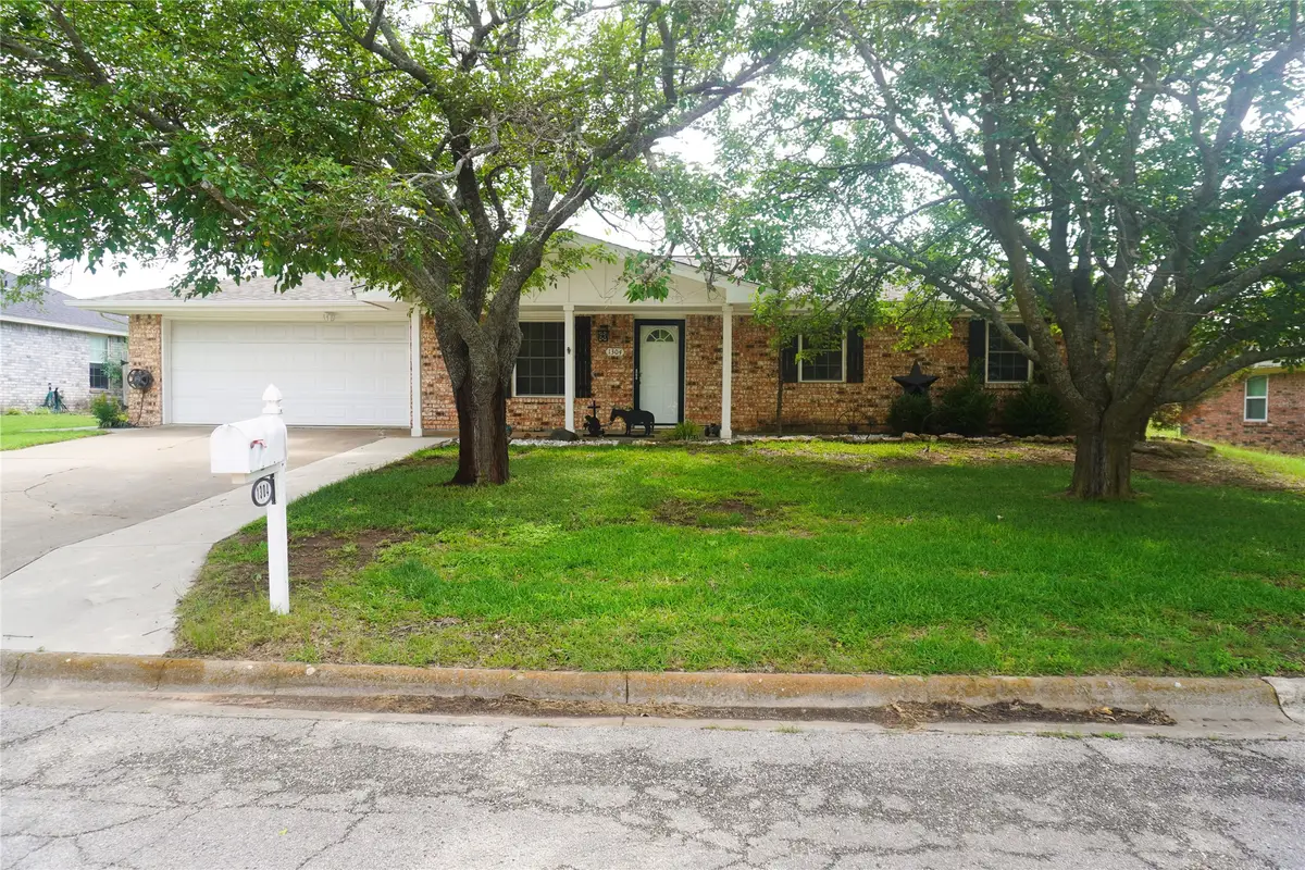 1304 Bellaire Street, Bowie, TX 76230 - #1