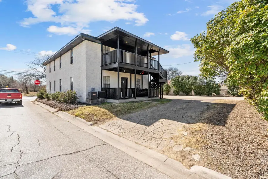 1029 E Hickory Street, Denton, TX 76205 - #2