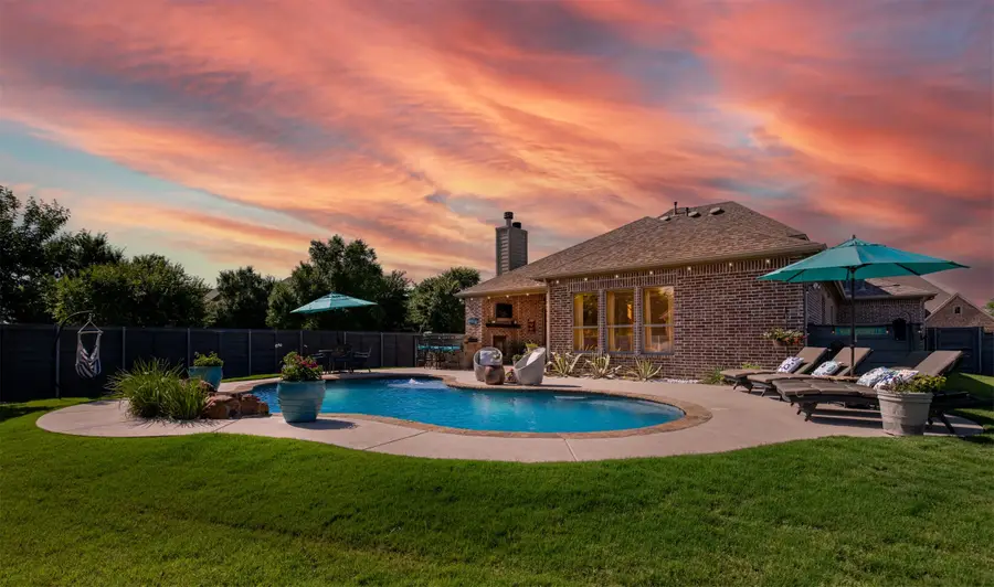 800 Dusty Trail, Aubrey, TX 76227 - #2