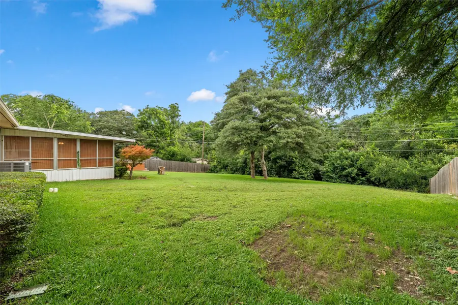733 Arliss Drive, Woodway, TX 76712 - #2