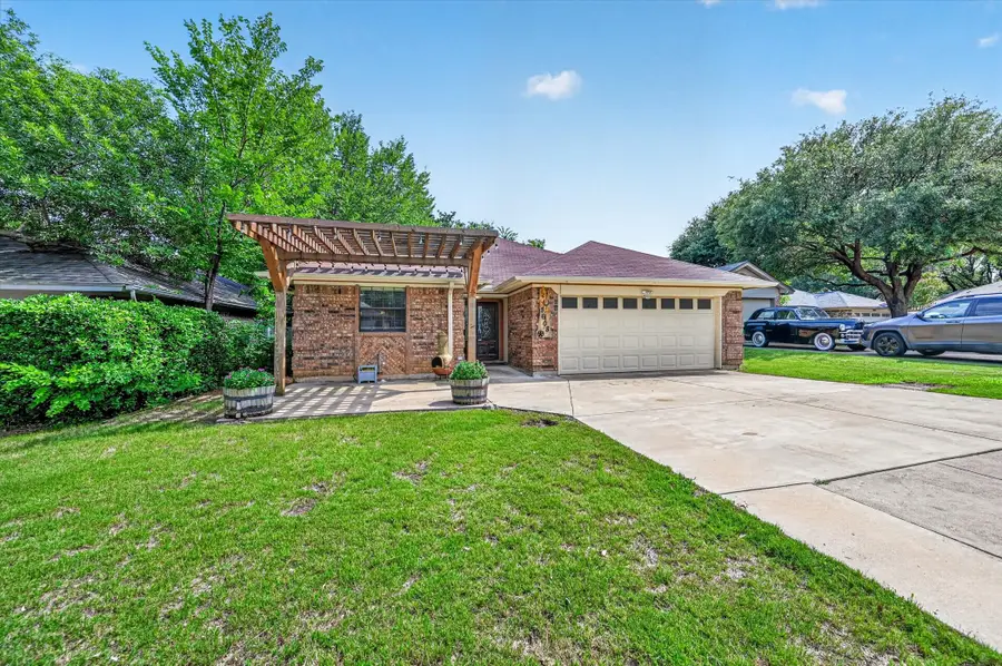 5608 Autumn Wheat Trail, Arlington, TX 76017 - #2