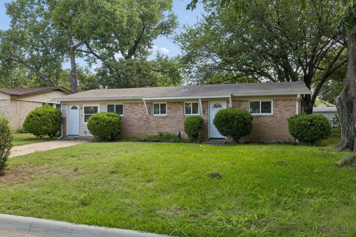 2013 Alan A Dale Road, Arlington, TX 76013 - #1