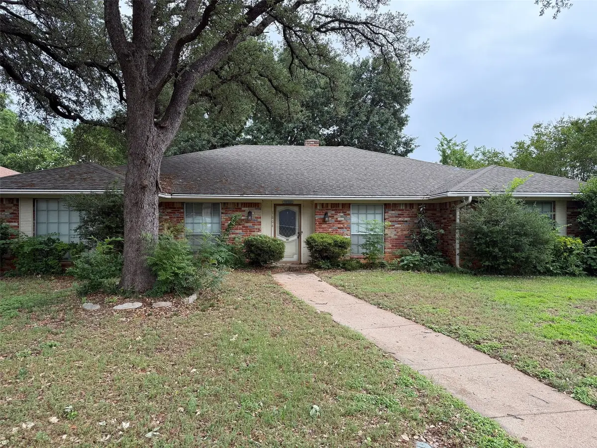 1804 Kingsborough Drive, Arlington, TX 76015 - #1