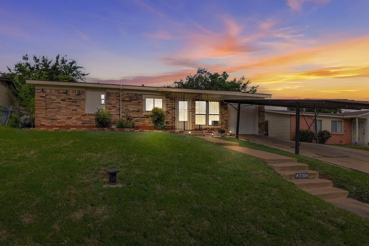 2308 Tanneyhill Lane, Fort Worth, TX 76112 - #1