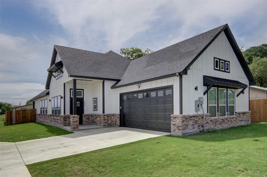 3220 N Houston Street, Fort Worth, TX 76106 - #2