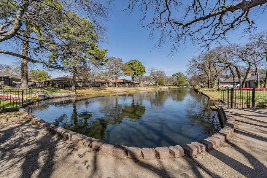 2415 Lakeview Circle, Arlington, TX 76013 - #2