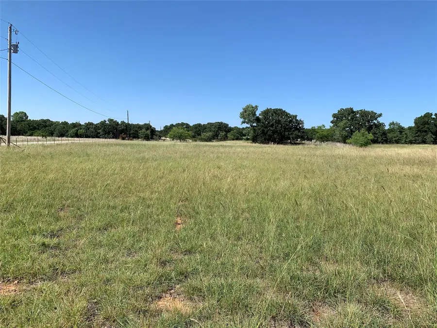 100 W Huron Circle, Nocona, TX 76255 - #3